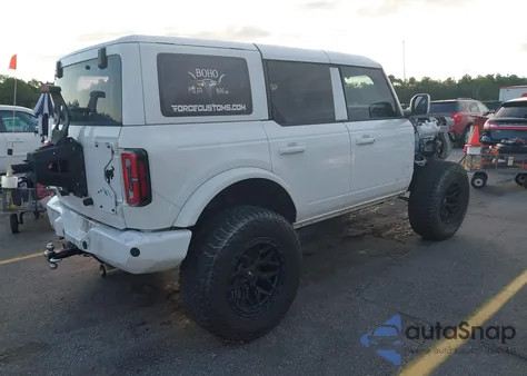 2023 Ford Bronco Outer Banks из США, поврежденный, VIN 1FMEE5DPXPLB06858